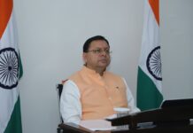 सीएम धामी ने संबंधित अधिकारियों को घोड़े-खच्चरों के संचालन में मानकों का कड़ाई से पालन और नियमित स्वास्थ्य परीक्षण कराने के दिए निर्देश