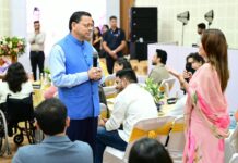 महिलाओं के स्वयं सहायता समूहों, स्थानीय शिल्पकारों और पारंपरिक उत्पादों के लिए सोशल मीडिया बन सकता है बाजार का सशक्त माध्यम : मुख्यमंत्री धामी