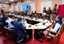 मुख्यमंत्री धामी ने भ्रष्टाचार की शिकायतों के लिए हेल्पलाइन 1064 की नियमित समीक्षा करने के मुख्य सचिव को दिए निर्देश